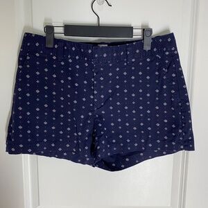 WOMANS GAP CITY SHORT SIZE 10 NAVY BLUE